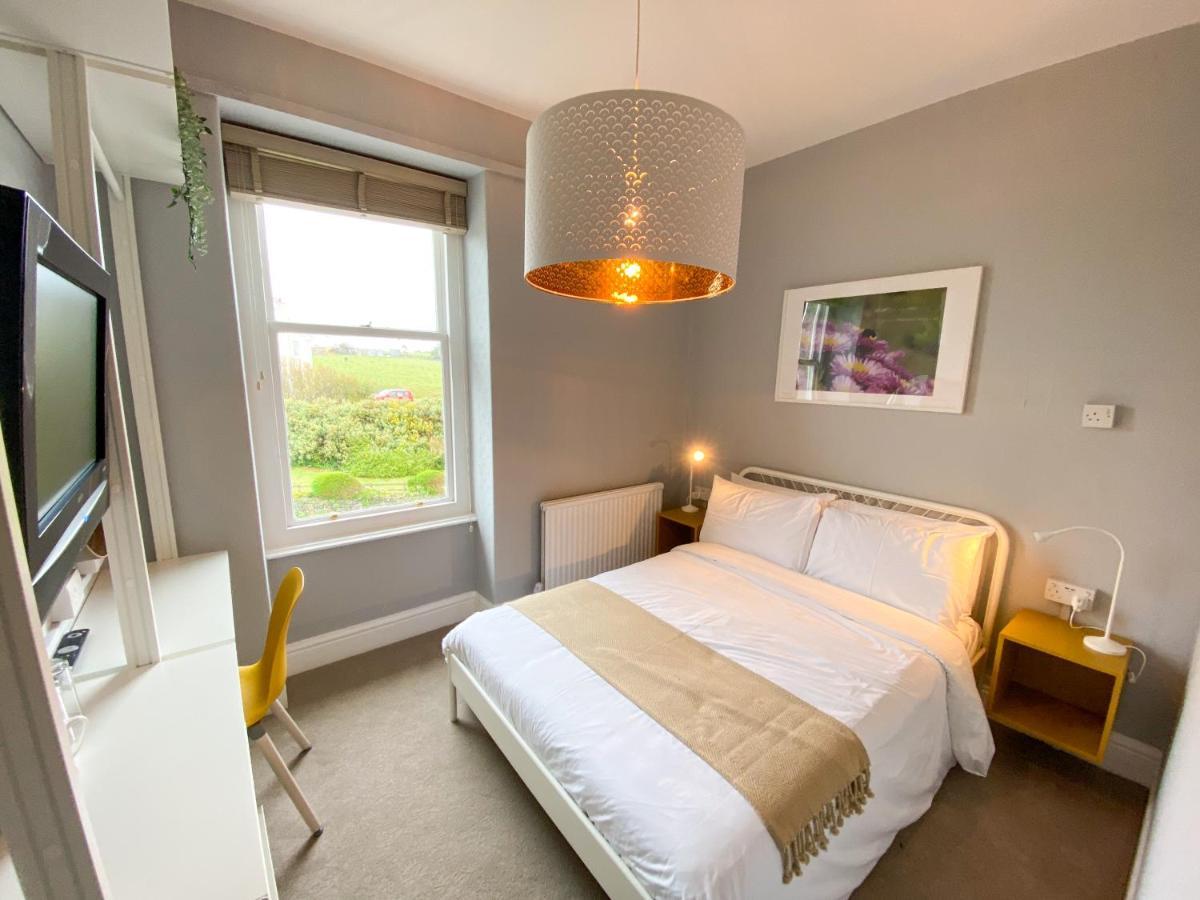 Housel Bay Hotel Лизард Екстериор снимка